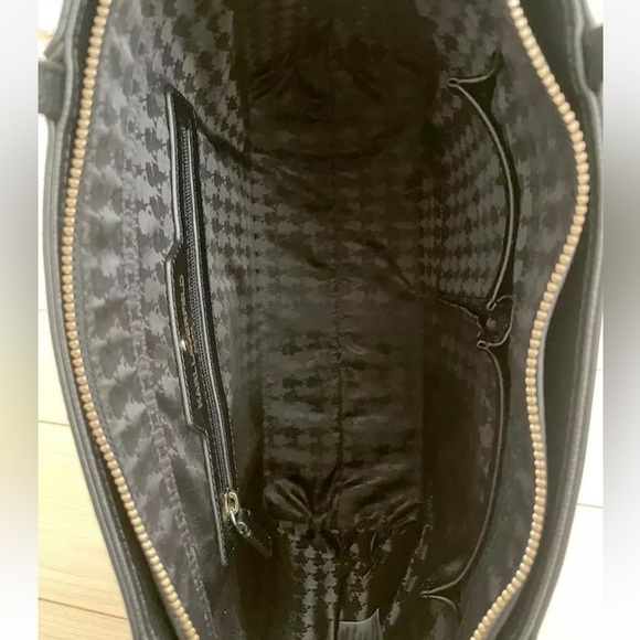 Karl lagerfeld NWT black‎ and white zipper closure tote bag retail $248 - Picture 6 of 6